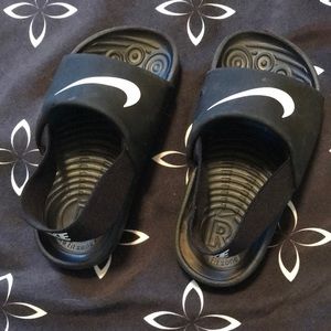 8c nike slides